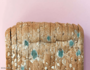“الخبز المتعفن”.. هذا ما سيحدث لجسمك إذا تناولته