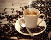 كيف تتعامل مع أعراض زيادة جرعة الكافيين في القهوة؟