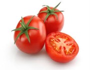 هل تغير لون الطماطم من الداخل يعني سُميتها؟