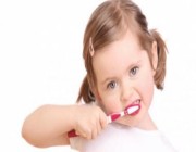 4 أخطاء يرتكبها الكثيرون عند تنظيف الأسنان